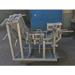 汽車油箱滾塑-卓和塑模 滾塑產(chǎn)品-馬鞍山滾塑